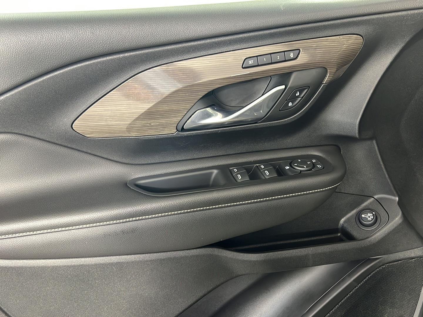Used 2023 Ebony Twilight Metallic GMC Denali image 17