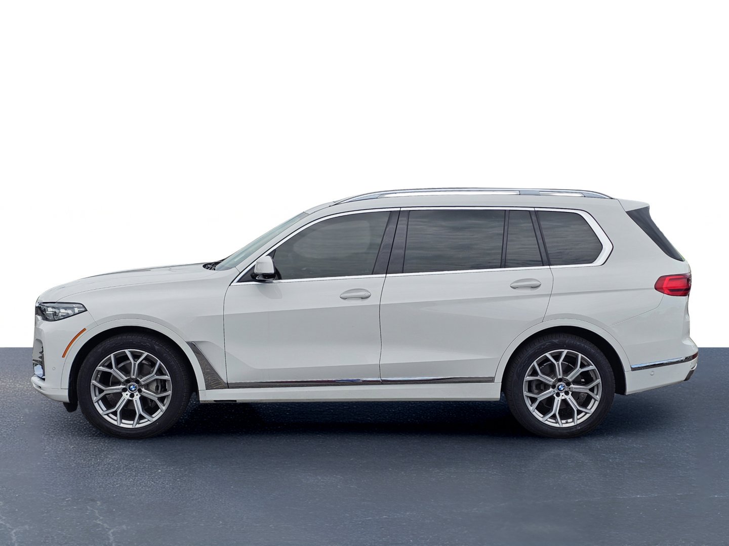 Used 2019 Alpine White BMW xDrive40i image 13