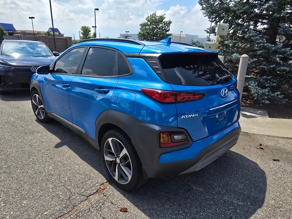 Used 2019 Surf Blue Hyundai Ultimate image 15