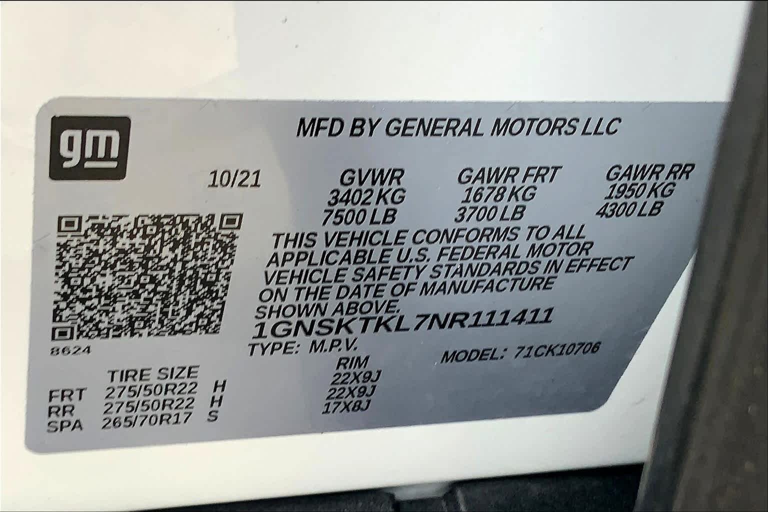 Used 2022 Summit White Chevrolet High Country image 34