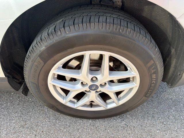 Used 2021 Silver Ford SEL image 12