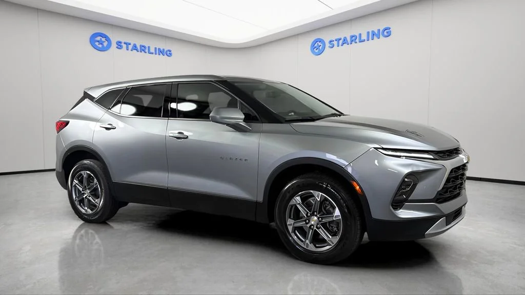 Used 2023 Sterling Gray Metallic Chevrolet 2LT image 13