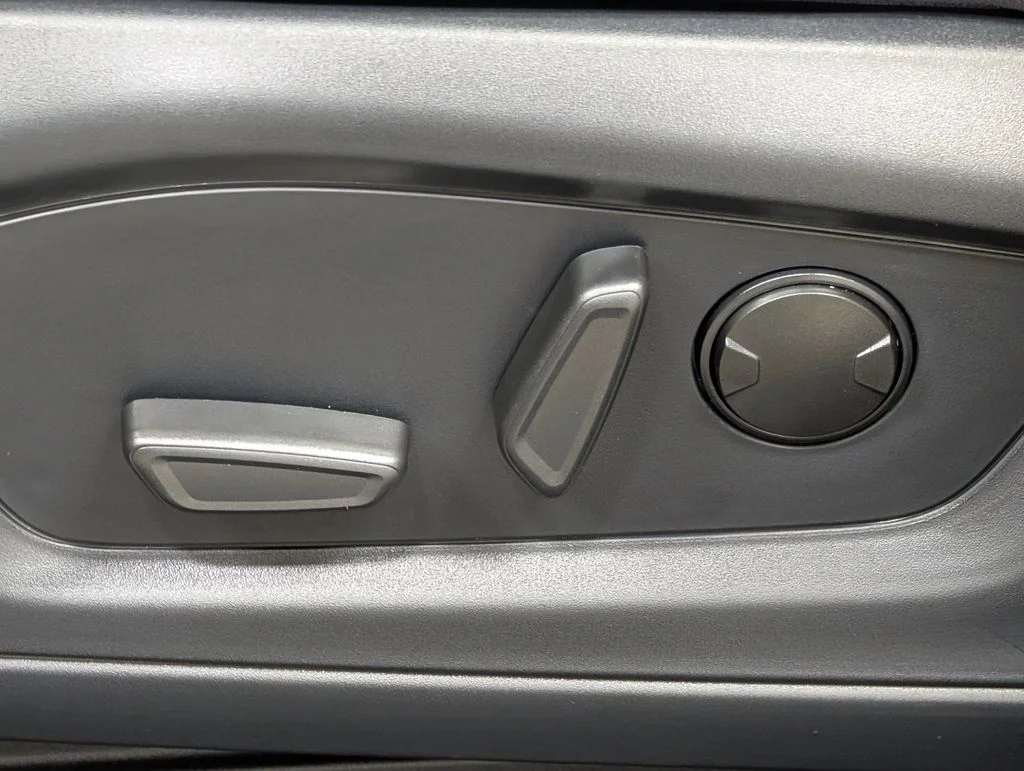 New 2027 Ruby Red Metallic Tinted Clearcoat Ford Active image 12