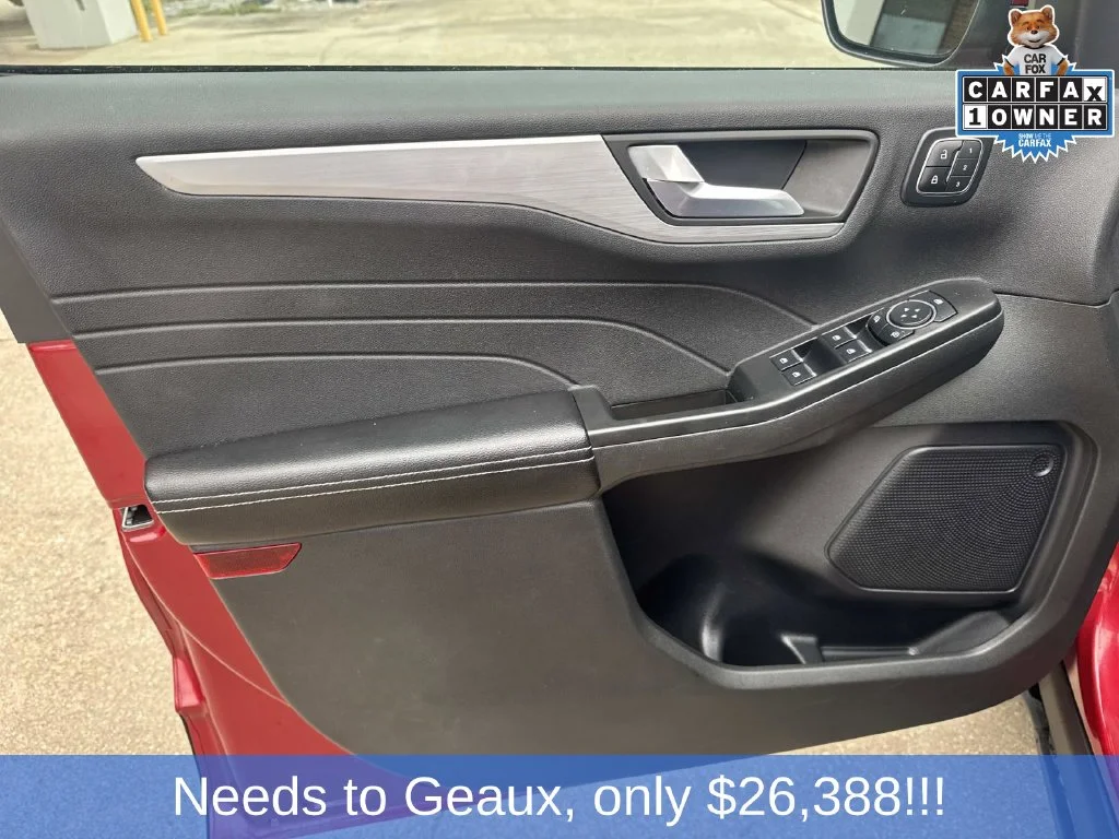 Used 2025 Red Ford Platinum image 28