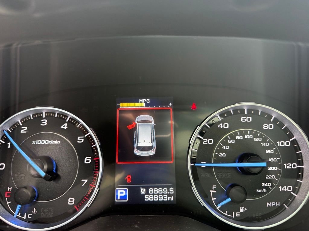Used 2022 Ice Silver Metallic Subaru Limited image 12