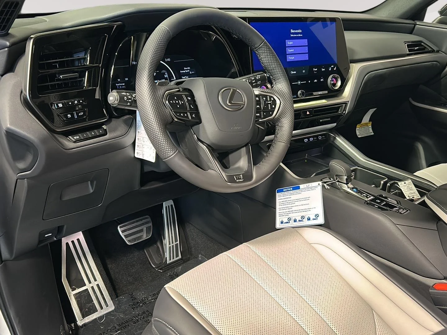 New 2026 Wind Chill Pearl Lexus TX 500h F SPORT Performance Premium image 8
