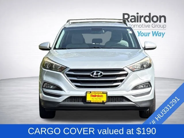 Used 2017 Molten Silver Hyundai SE image 3