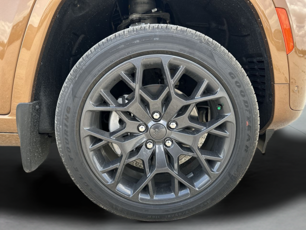 New 2026 Copper Shino Metallic Clear-Coat Exterior Paint Jeep Summit image 46