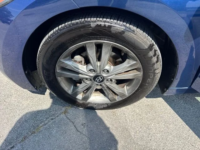 Used 2018 Blue Hyundai Value Edition image 17