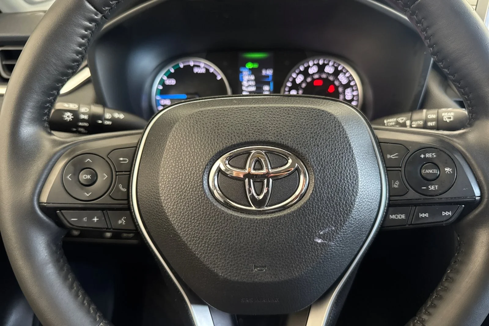 Used 2022 GRAY METALLIC Toyota Hybrid XLE Premium image 22