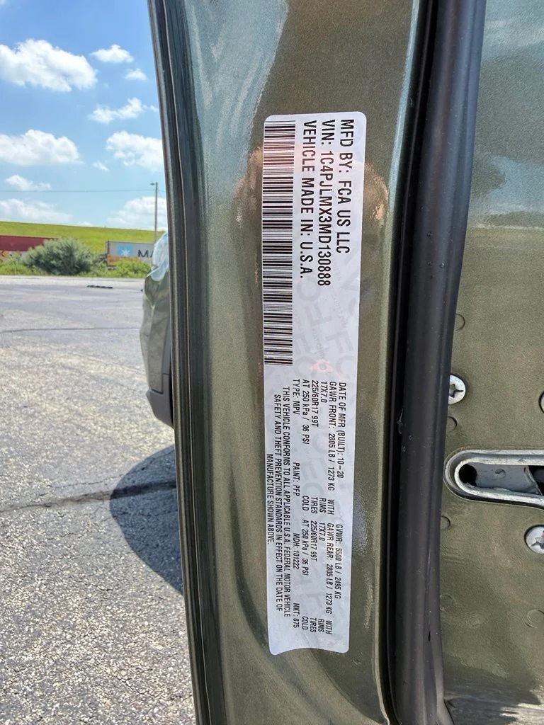 Used 2021 Green Jeep Latitude Lux image 43
