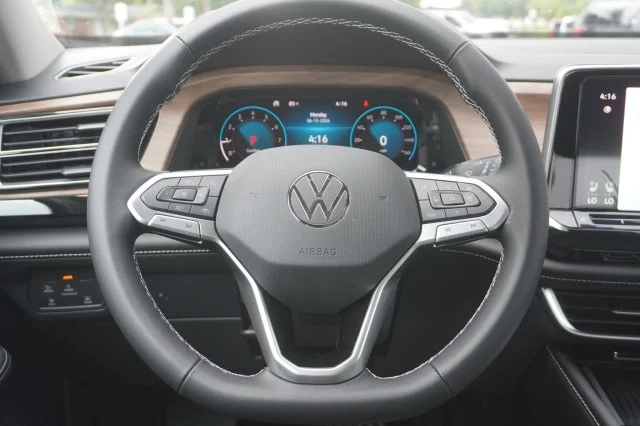 New 2026 Pure Gray Volkswagen 2.0T SE w/Technology image 27