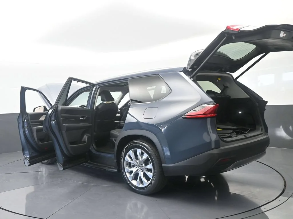 Used 2025 Cloud Toyota Limited image 83