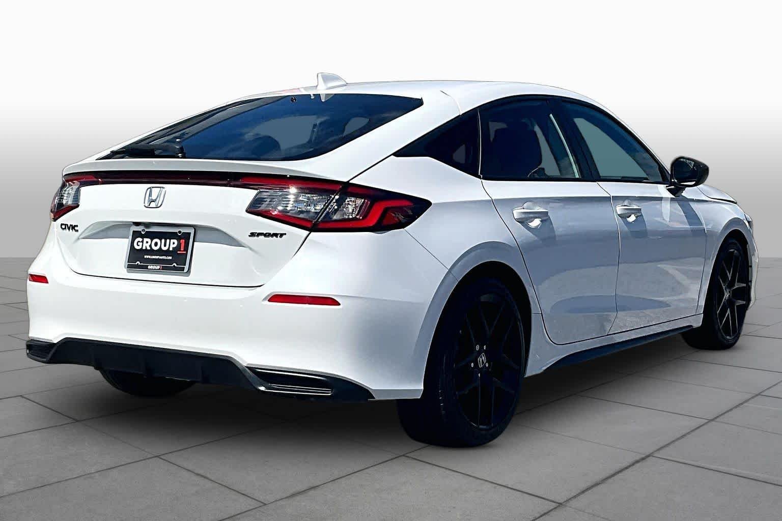 2026 Honda Civic Hatchback Sport - Photo 13