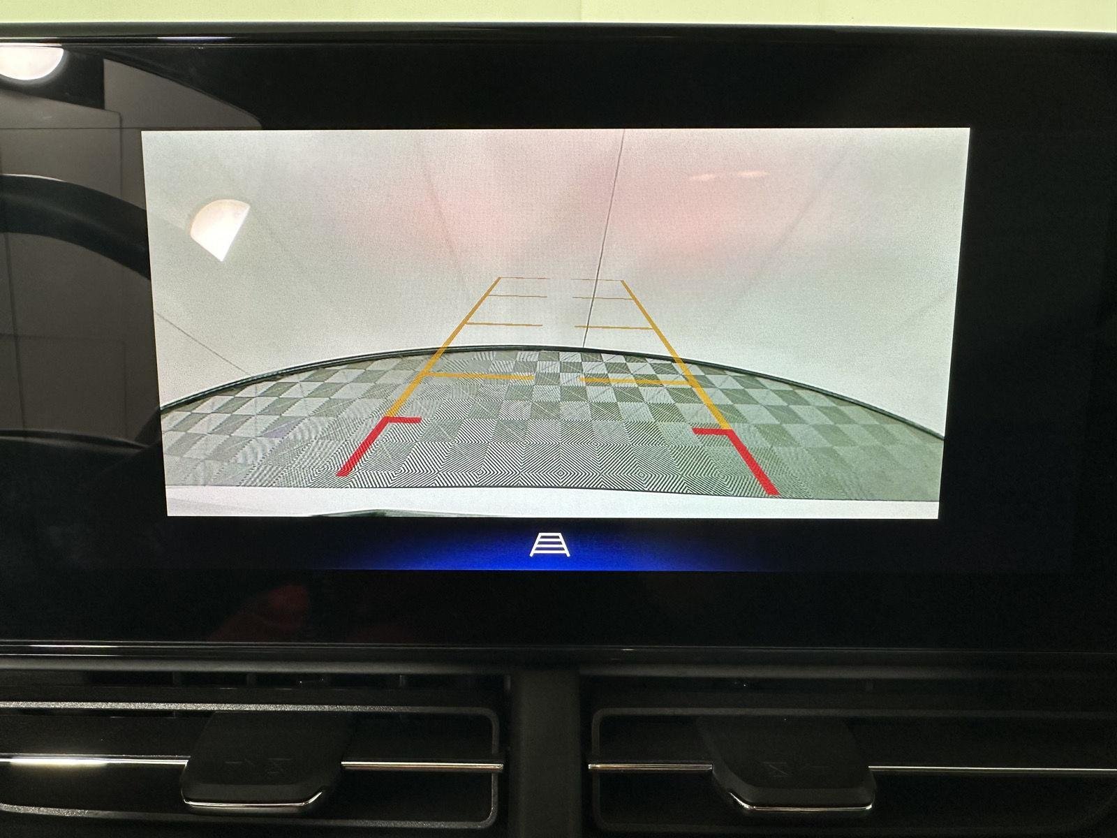 Used 2024 Summit White Chevrolet ACTIV image 29