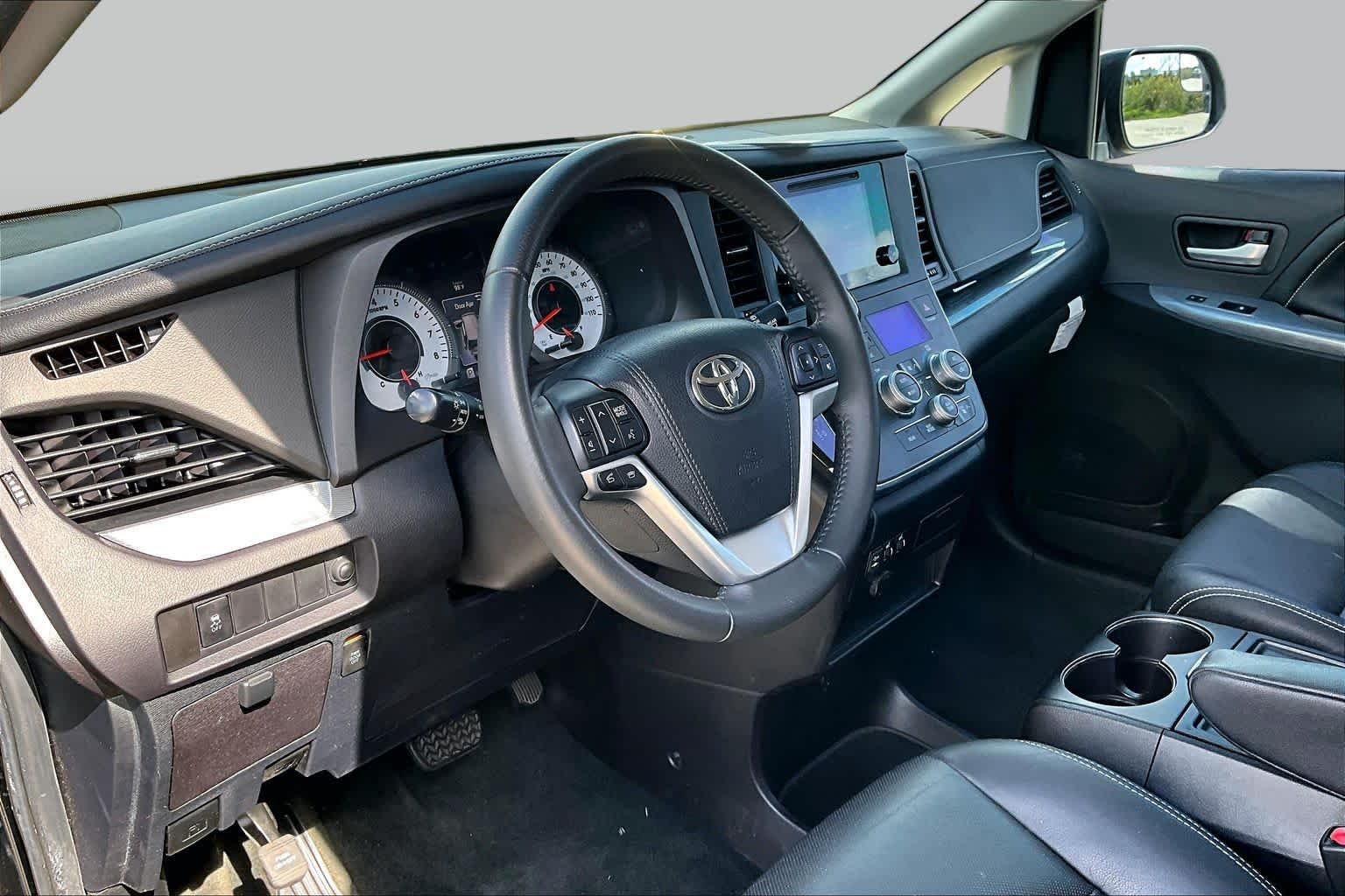 Used 2017 Midnight Black Metallic Toyota SE image 17