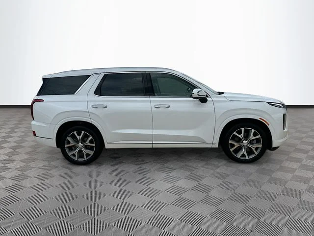 Used 2021 White Hyundai Limited image 8