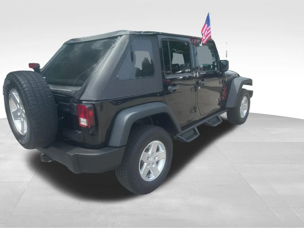 Used 2014 Black Jeep Unlimited Rubicon image 22