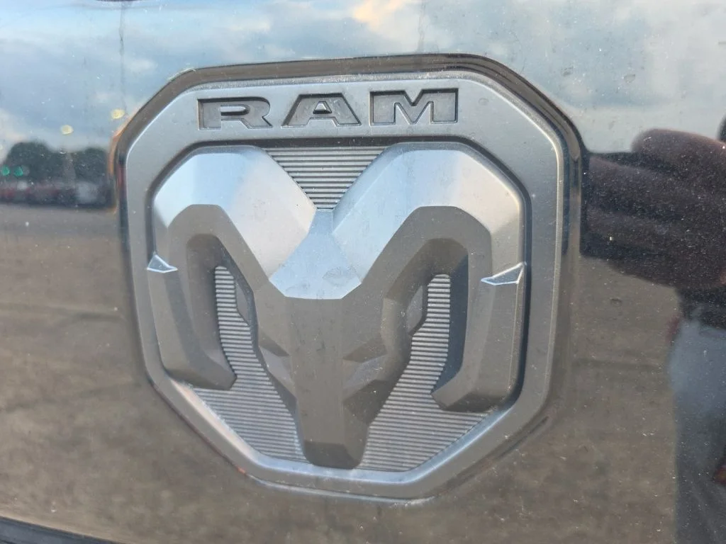Used 2021 Black Ram Big Horn/Lone Star image 17