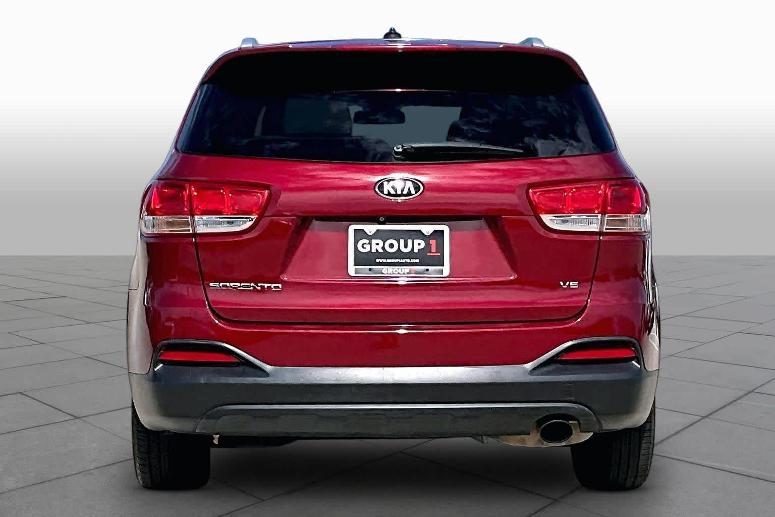 Used 2017 Remington Red Kia LX V6 image 5