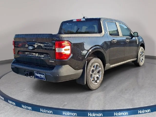 New 2026 Shadow Black Ford XLT image 4
