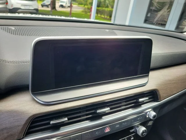 Used 2021 White Kia SX image 22