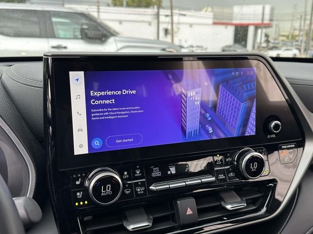 Used 2024  Toyota Limited image 3