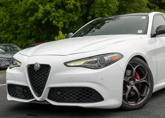 Used 2021 White Alfa Romeo Ti Sport image 2