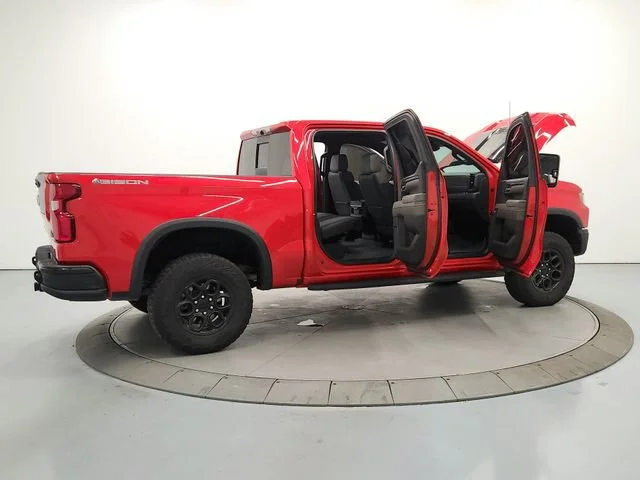 2023 Chevrolet Silverado 1500 ZR2 - Photo 16