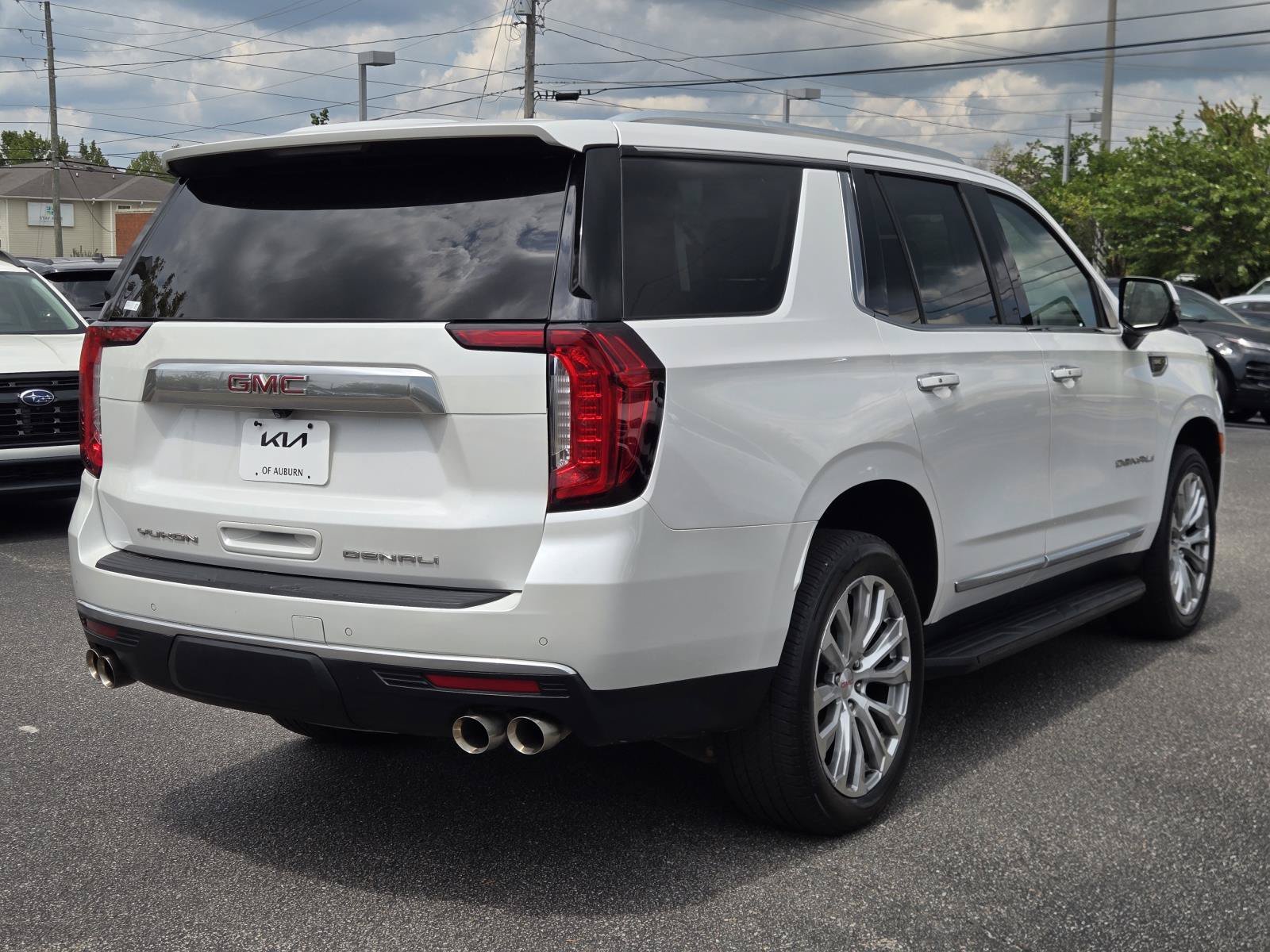 Used 2023 White GMC Denali image 6