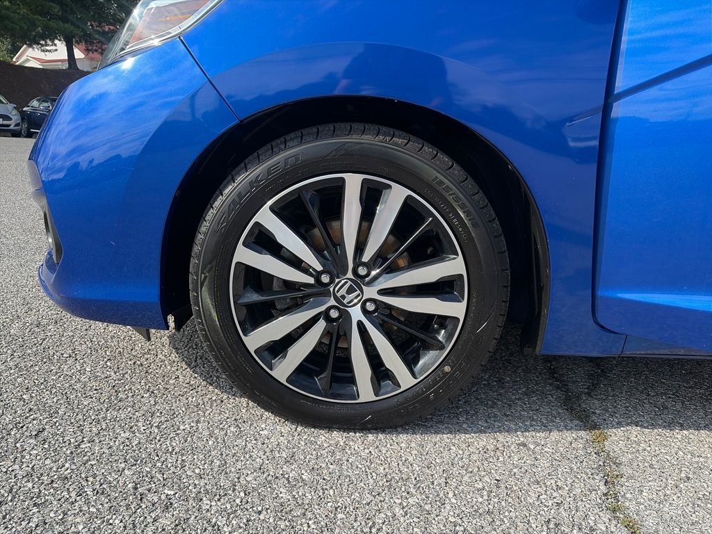 Used 2019 Aegean Blue Metallic Honda EX image 40