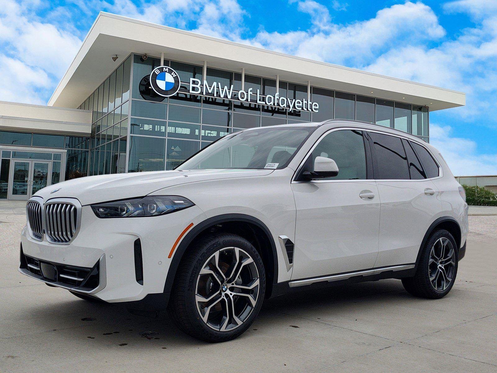 New 2026 Alpine White BMW sDrive40i image 1