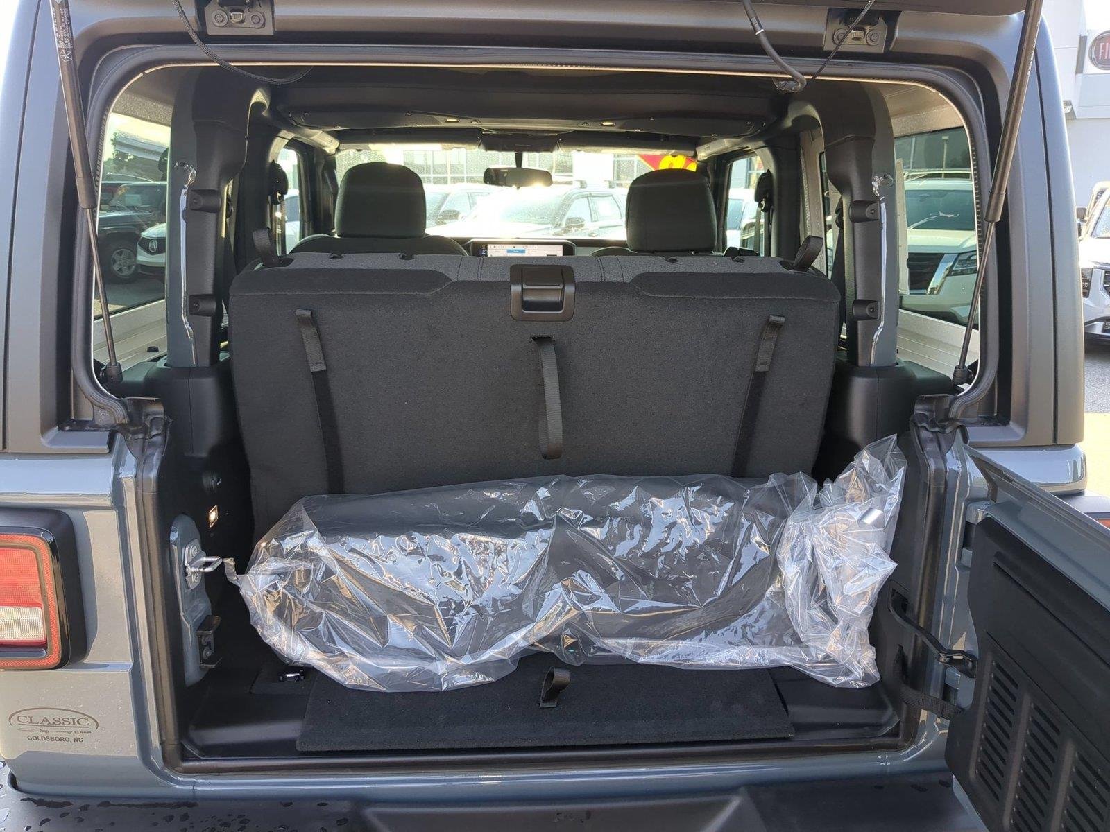 New 2026 Anvil Clearcoat Jeep Sport image 30