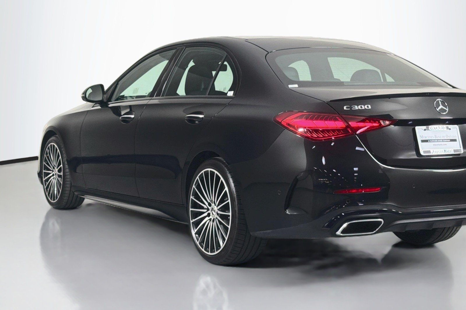 Used 2024 Obsidian Black Metallic Mercedes-Benz C 300 image 15