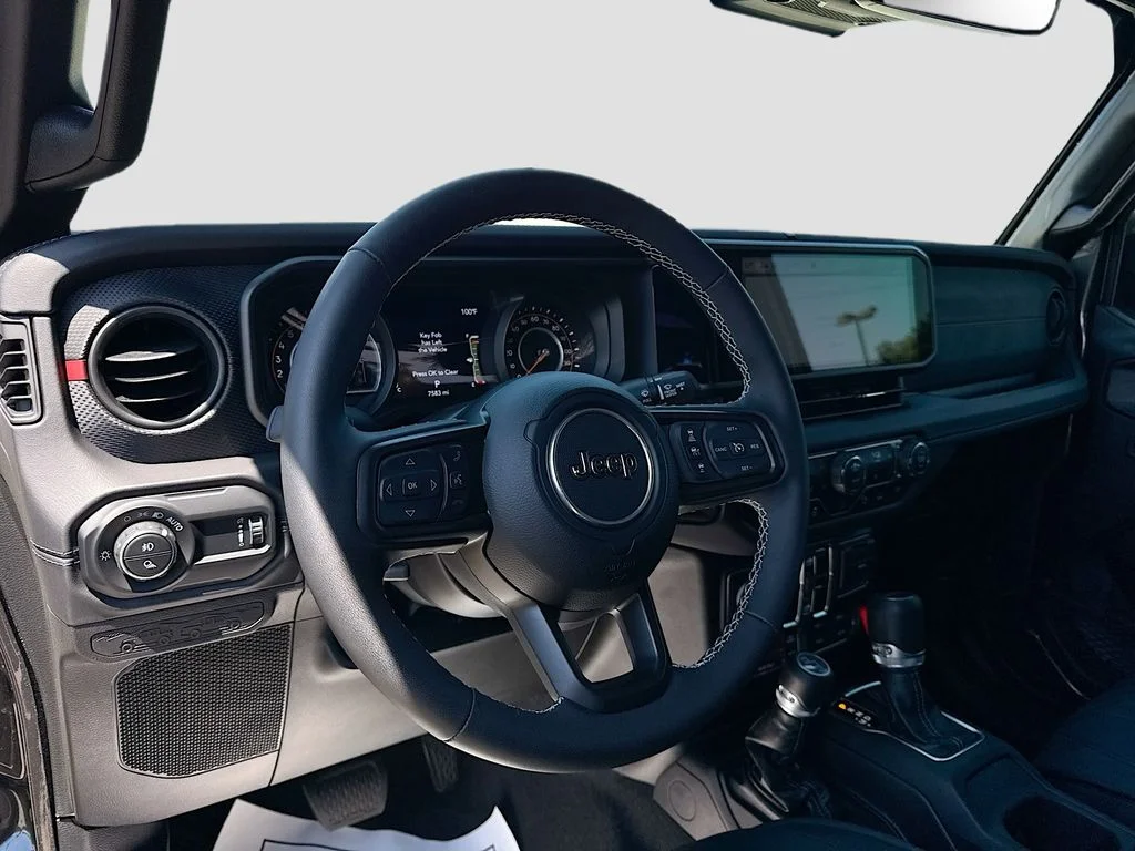 Used 2025 Gray Jeep Rubicon image 9