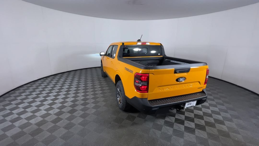New 2026 Orange Fury Metallic Tri-Coat Ford Tremor image 7