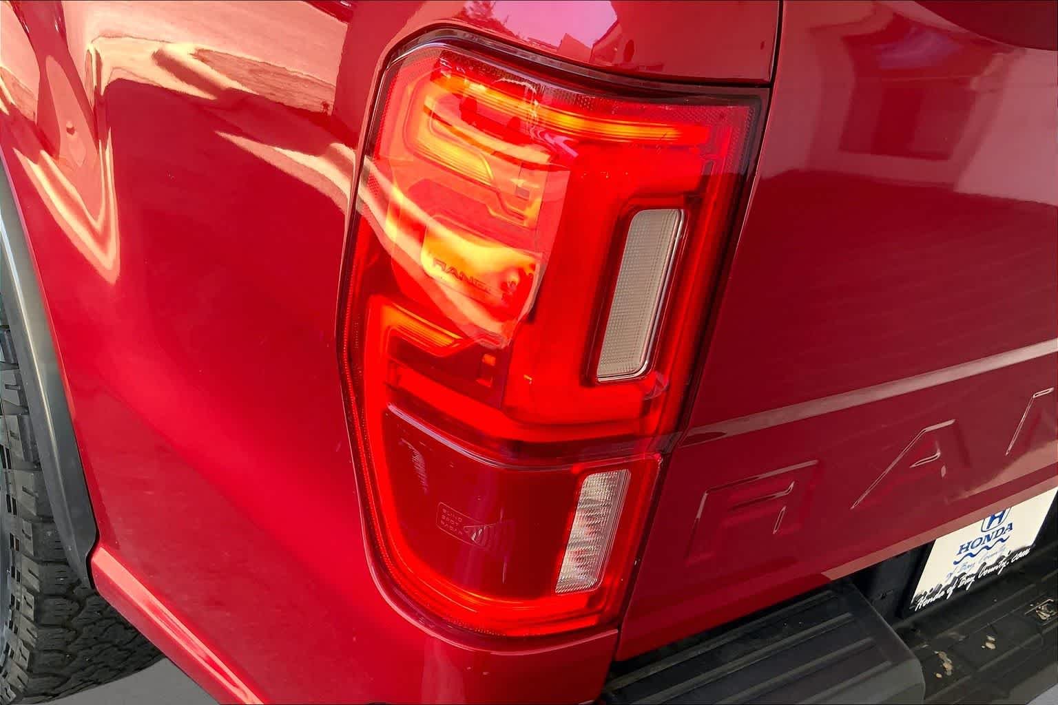 Used 2021 Rapid Red Metallic Tinted Clearcoat Ford LARIAT image 27