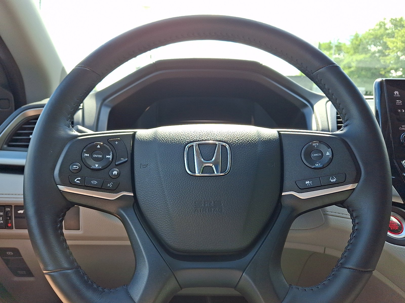 2024 Honda Odyssey EX-L - Photo 17