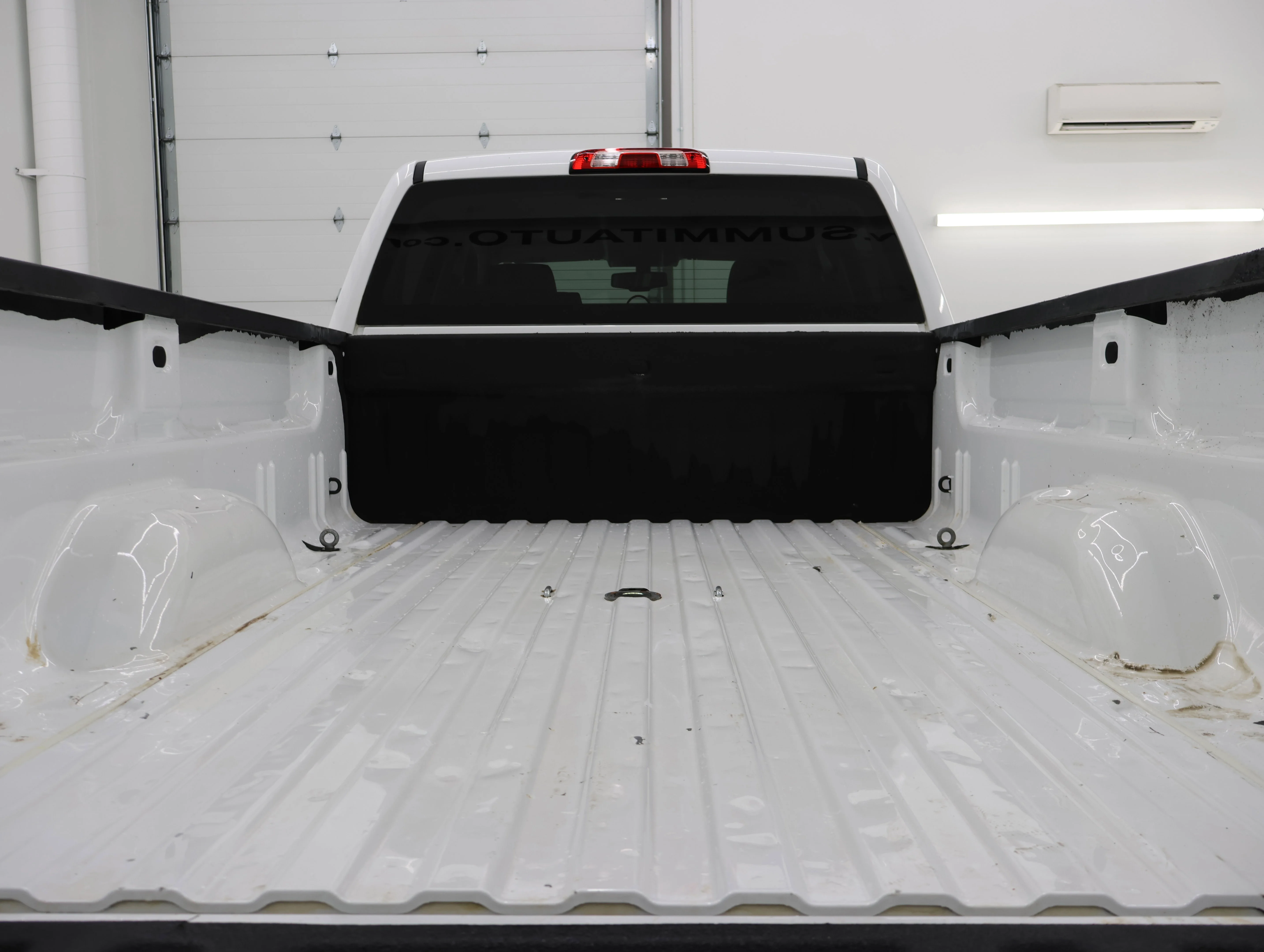 Used 2015 Summit White Chevrolet LT image 25