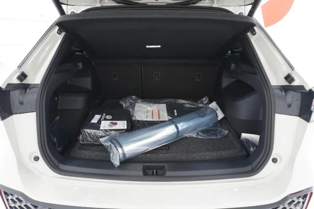 New 2026 Sandstone Volkswagen SEL R-Line Turbo image 8