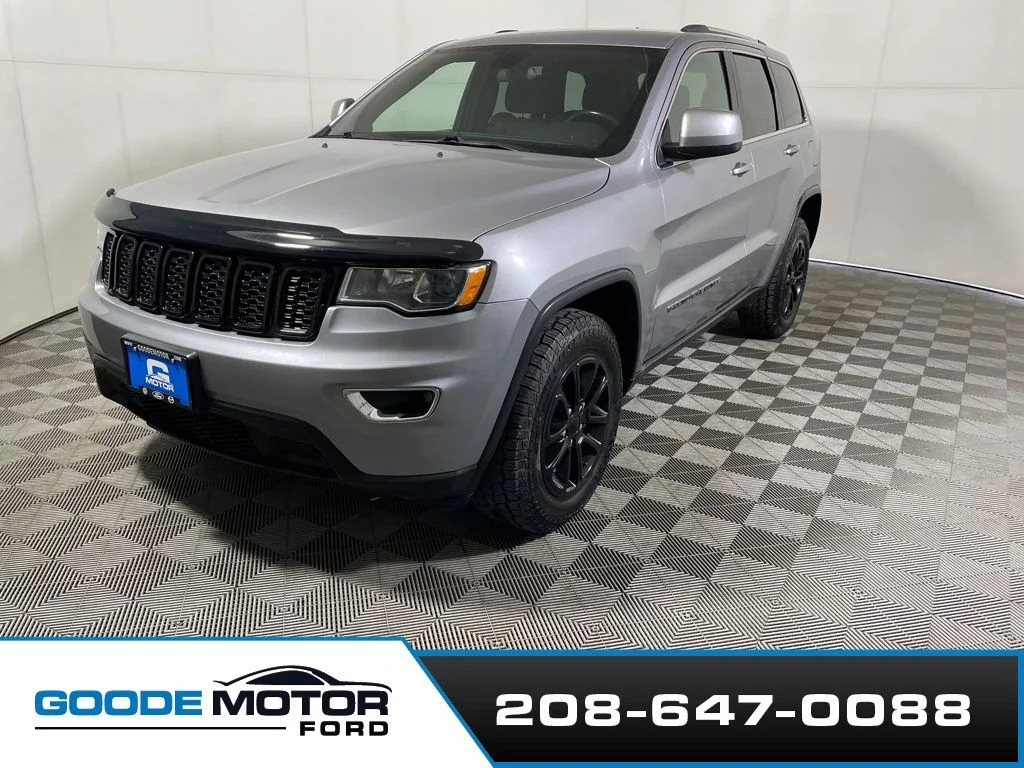Certified Used 2021 Billet Silver Metallic Clearcoat Jeep Laredo E image 4