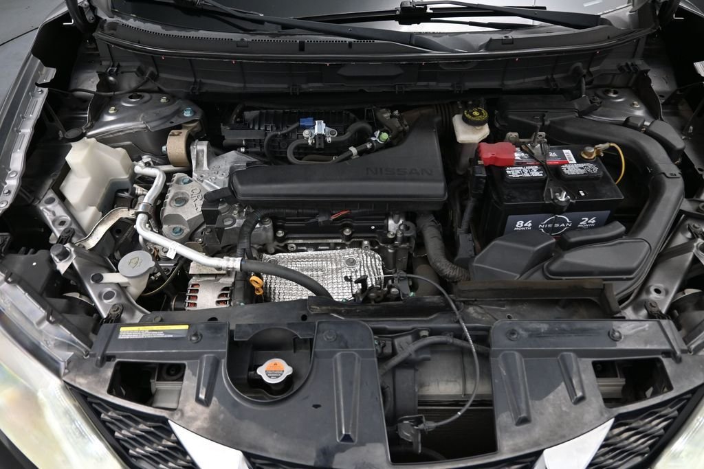 Used 2015 Gray Nissan SV image 25
