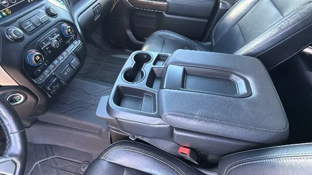Used 2019 NORTHSKY BLUE METALLIC Chevrolet RST image 13