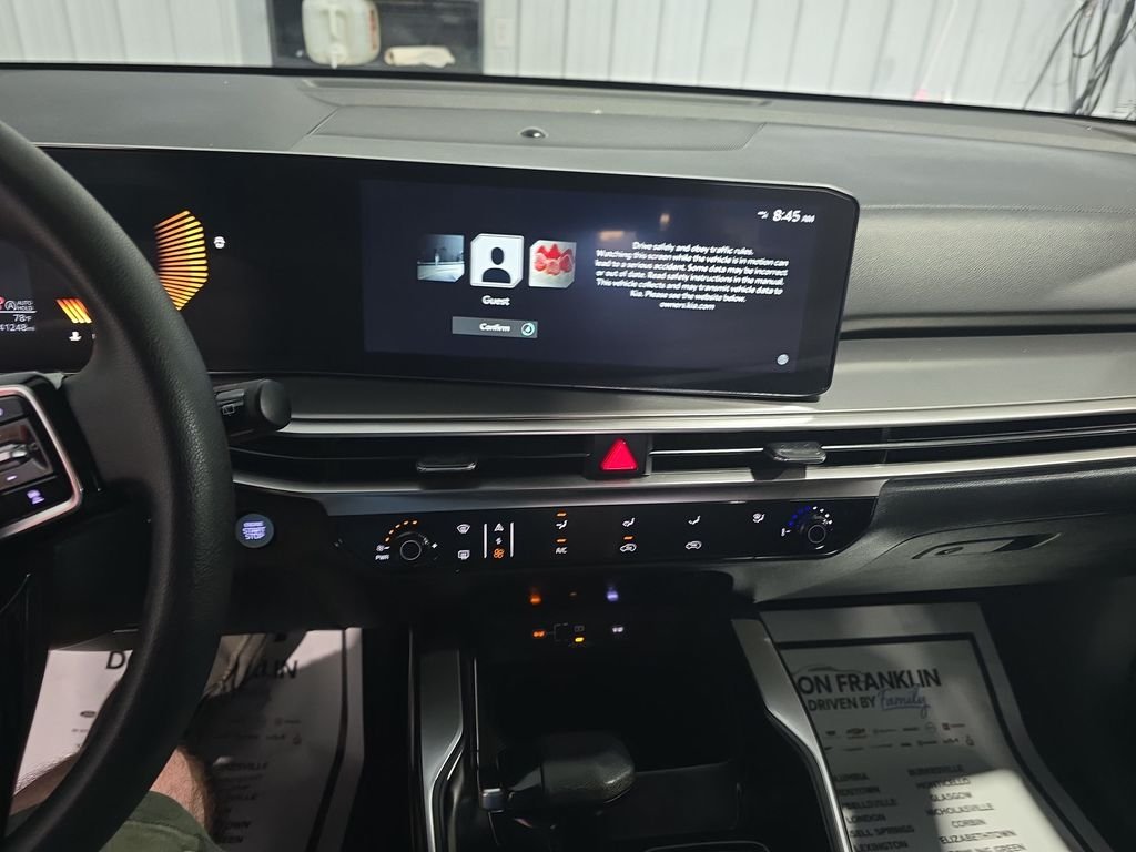 Used 2024 White Kia LX image 21