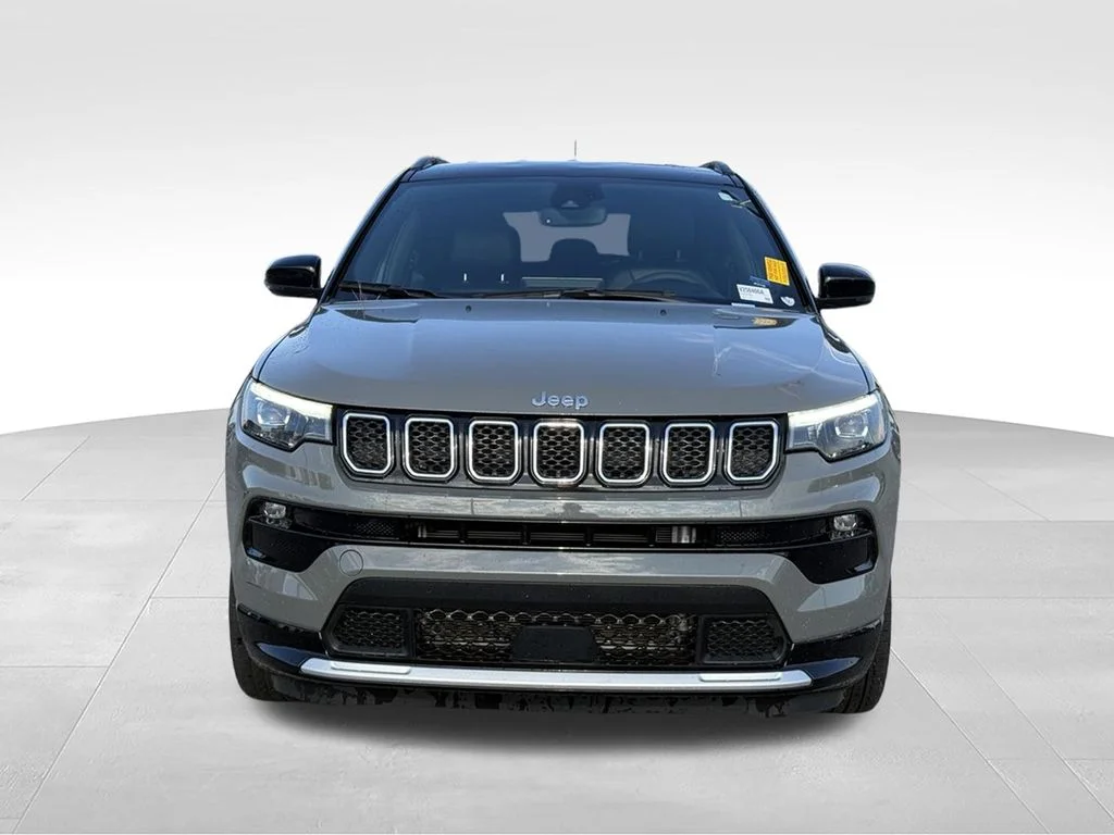 Used 2023 Gray Jeep Limited image 28