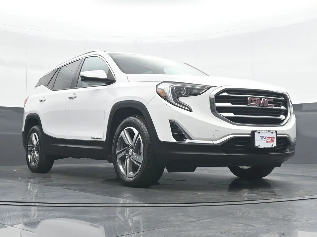 Used 2021 White GMC SLT image 33