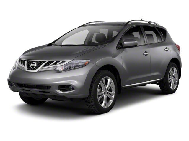 Used 2013 Super Black Clearcoat Nissan LE image 4