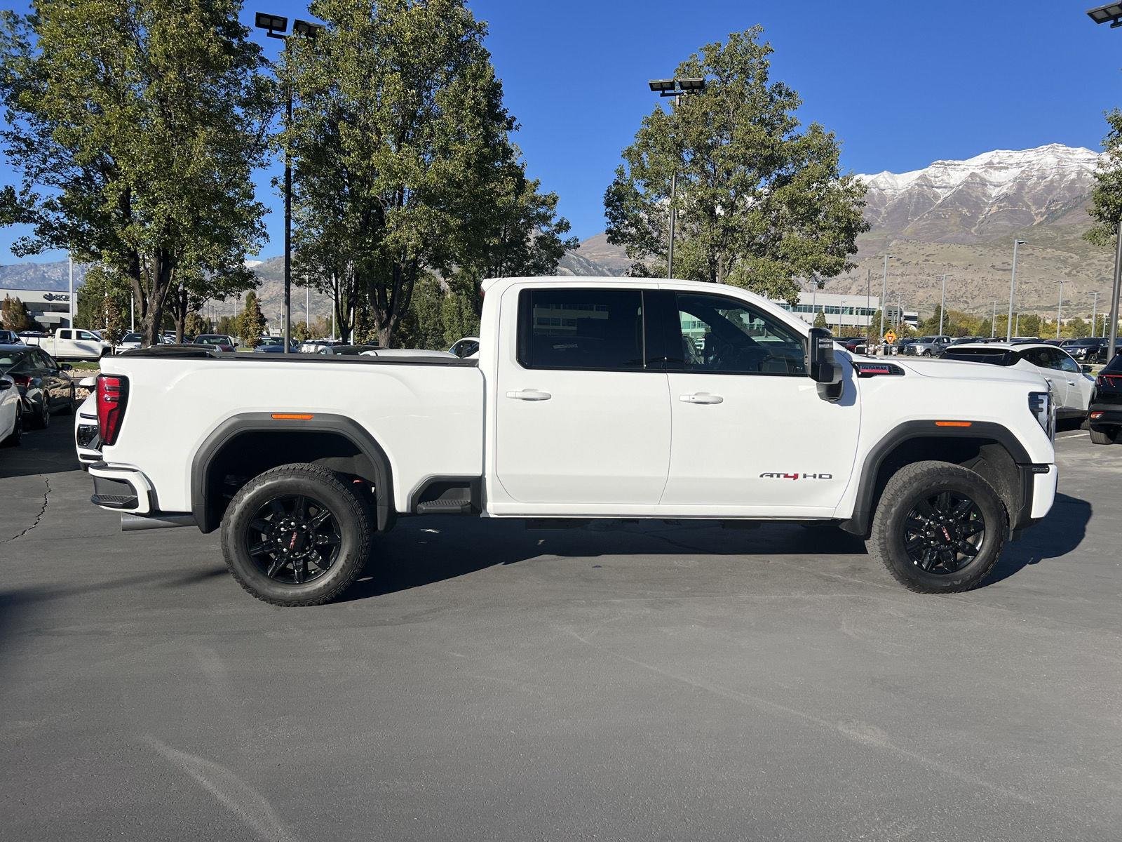 2026 GMC Sierra 2500HD AT4 - Photo 20