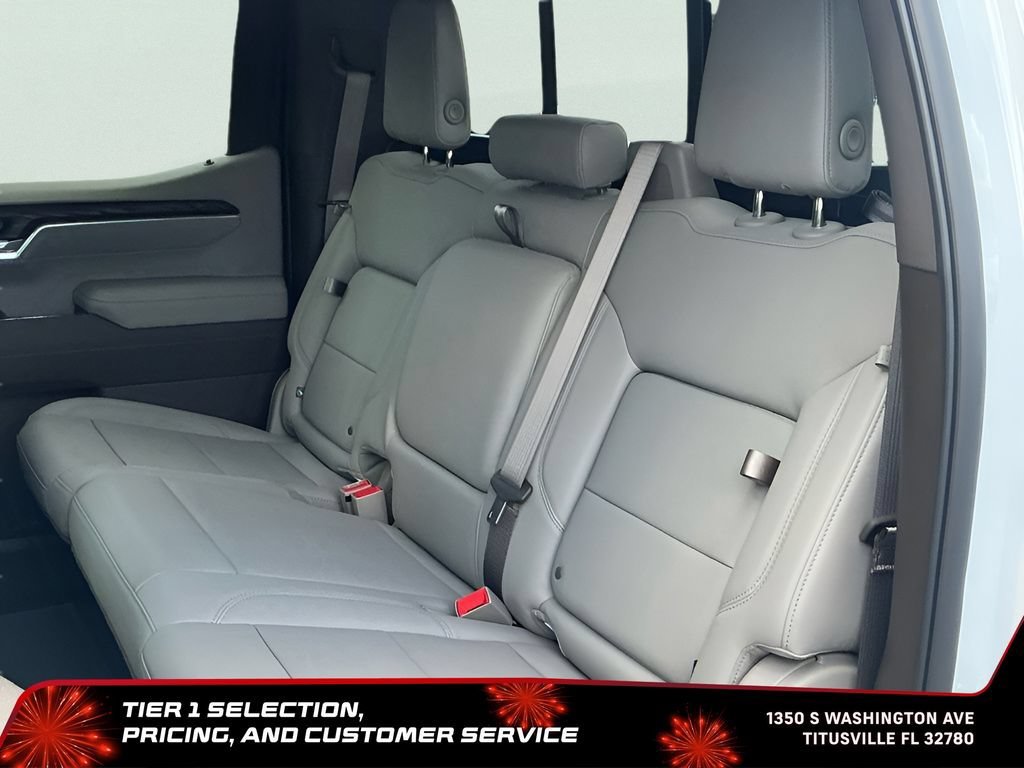 New 2026 Glacier White Tricoat GMC SLT image 31