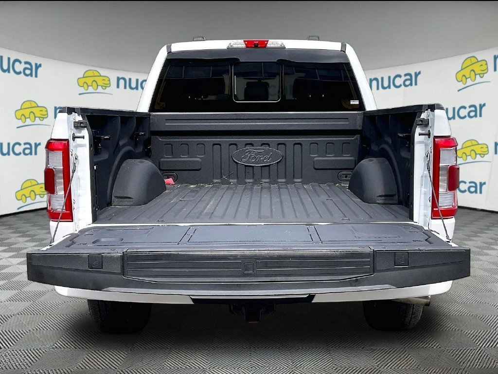 Used 2022 White Ford Lariat image 32